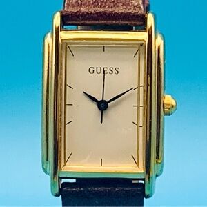 GUESS Women’s Tank Quartz Wristwatch Italian Leather Strap Working New Battery